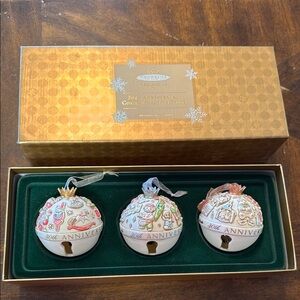 Hallmark keepsake 30th anniversary commemorative bell set